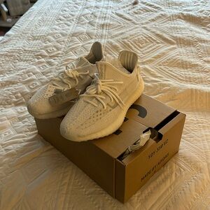 Original Yeezy boost 350 V2